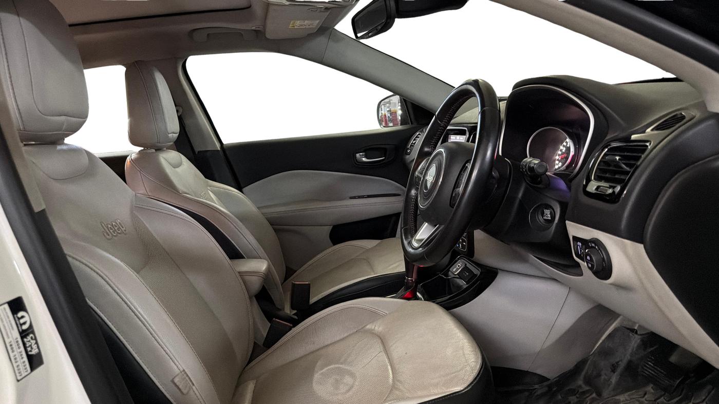 2019 Jeep Compass LIMITED PLUS PETROL AT, Petrol, Automatic, 89,615 km, Right Side Front Door Cabin