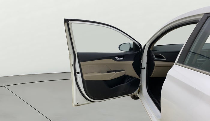 2019 Hyundai Verna 1.6 VTVT SX, Petrol, Manual, 49,112 km, LHS Front Door