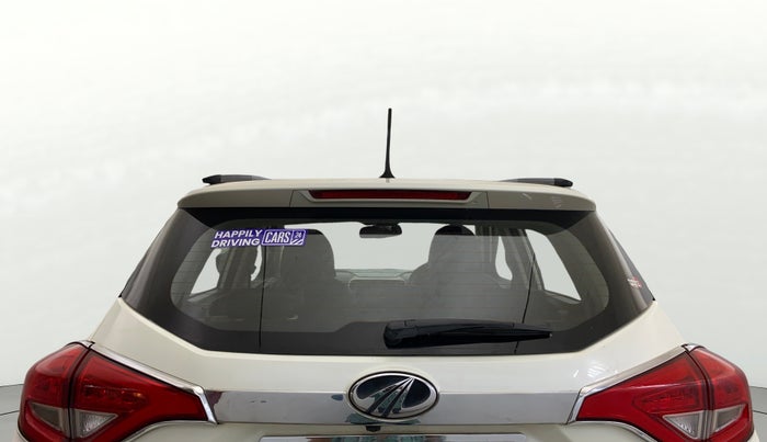 2022 Mahindra XUV300 W8 (O) 1.5 DIESEL, Diesel, Manual, 57,976 km, Rear Windshield