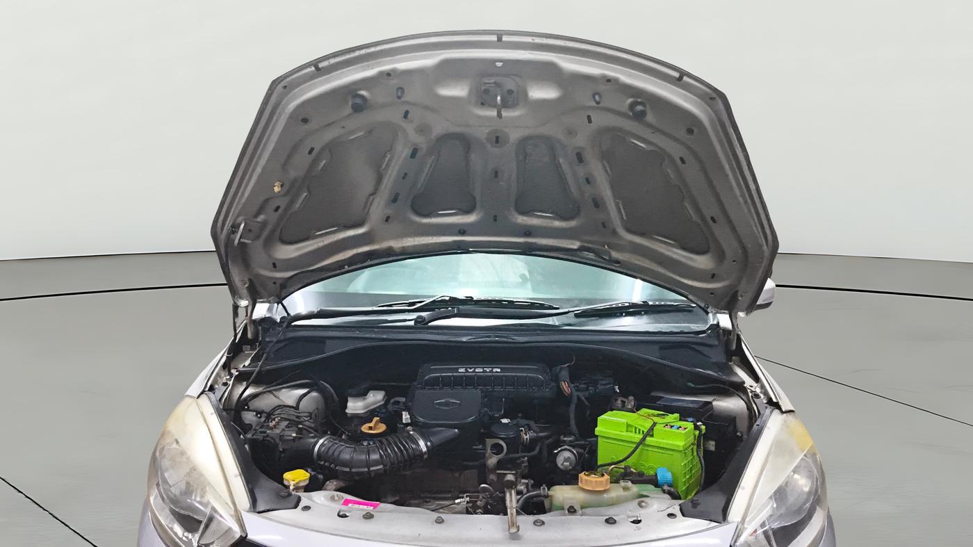 2018 Tata Tiago XZ PETROL, CNG, Manual, 1,26,094 km, Open Bonet