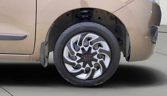 2013 Maruti Wagon R 1.0 VXI, Petrol, Manual, 51,752 km, Right Front Wheel