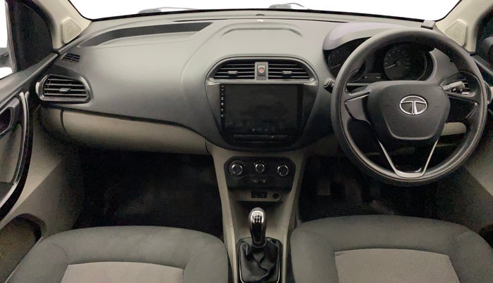 2018 Tata Tiago XT PETROL, Petrol, Manual, 30,617 km, Dashboard