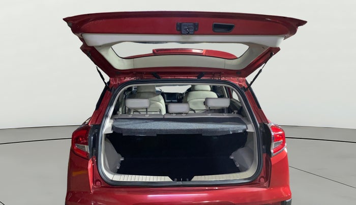 2021 Mahindra XUV300 W8 (O) 1.2 PETROL, Petrol, Manual, 39,740 km, Boot Open Zoomed View