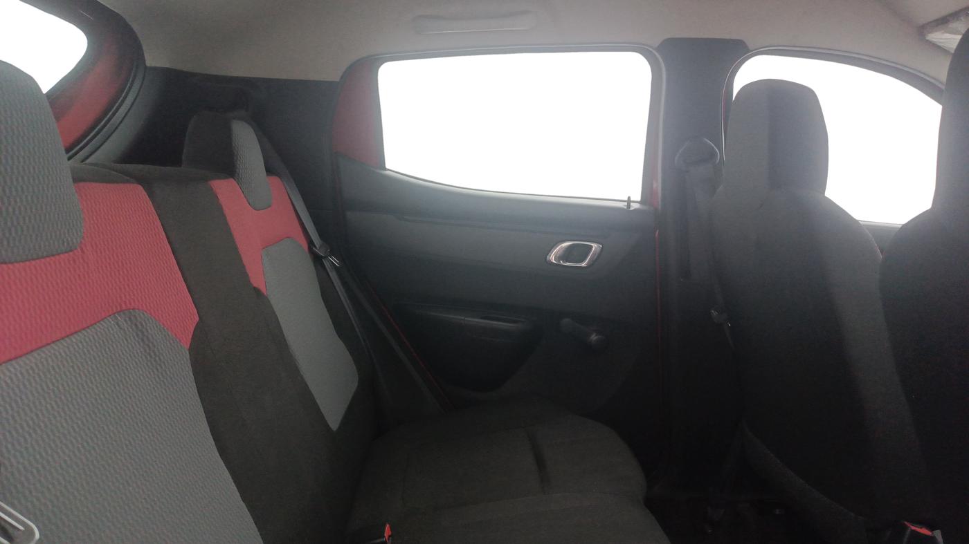 2019 Renault Kwid RXT 0.8 (O), Petrol, Manual, 22,903 km, Right Side Rear Door Cabin