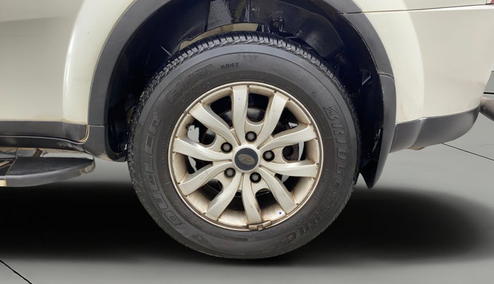 2019 Mahindra XUV500 W9, Diesel, Manual, 66,370 km, Left Rear Wheel