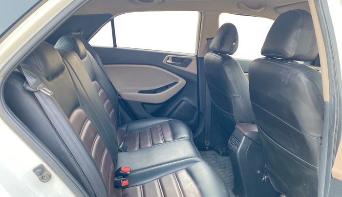 2015 Hyundai Elite i20 SPORTZ 1.2, Petrol, Manual, 59,872 km, Right Side Rear Door Cabin