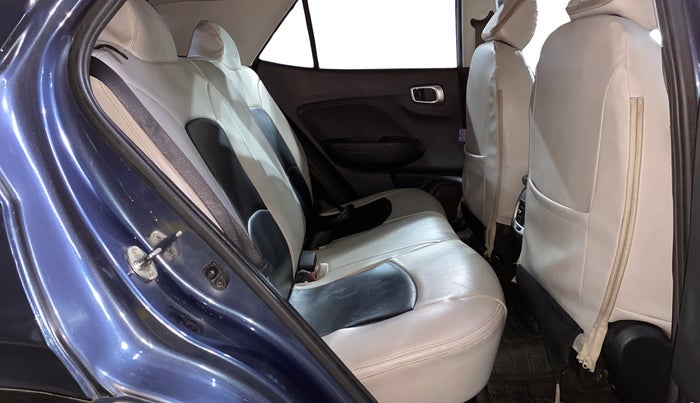 2019 Hyundai VENUE S 1.2, Petrol, Manual, 31,594 km, Right Side Rear Door Cabin