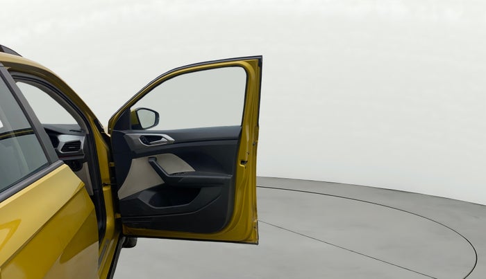 2021 Volkswagen TAIGUN  GT PLUS 1.5 TSI MT, Petrol, Manual, 69,553 km, RHS Front Door