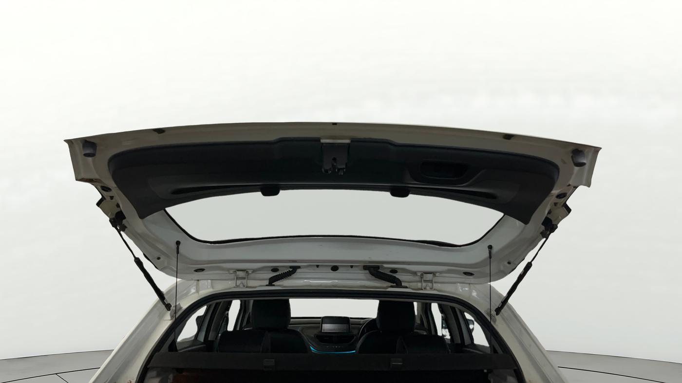 2023 Tata ALTROZ XZA PLUS, Petrol, Automatic, 82,235 km, Boot Door Open