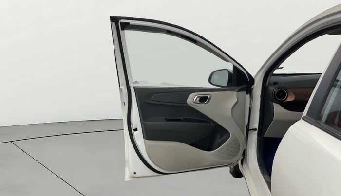 2023 Hyundai AURA SX 1.2 CNG, CNG, Manual, 61,512 km, LHS Front Door