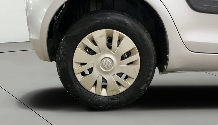 2014 Maruti Swift VXI, Petrol, Manual, 49,566 km, Right Rear Wheel