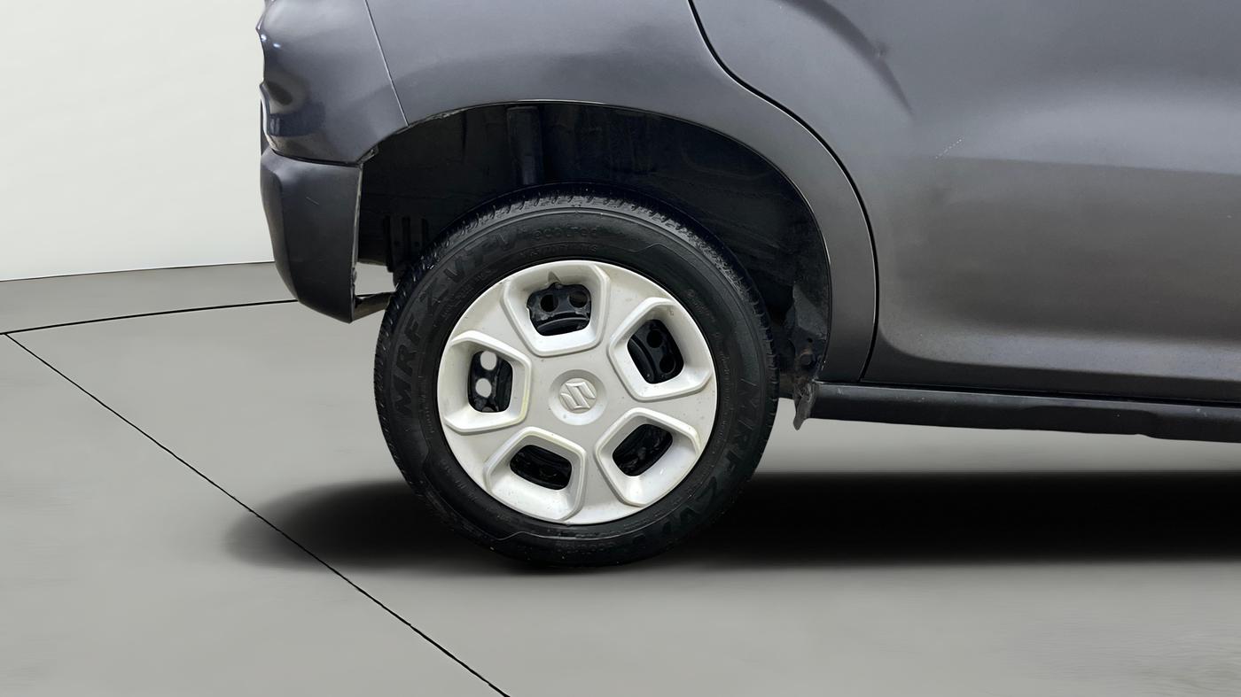 2020 Maruti S PRESSO VXI, Petrol, Manual, 34,445 km, Right Rear Wheel