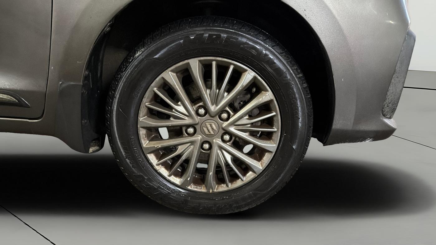 2019 Maruti Ertiga ZXI+ SHVS, Petrol, Manual, 72,312 km, Right Front Wheel