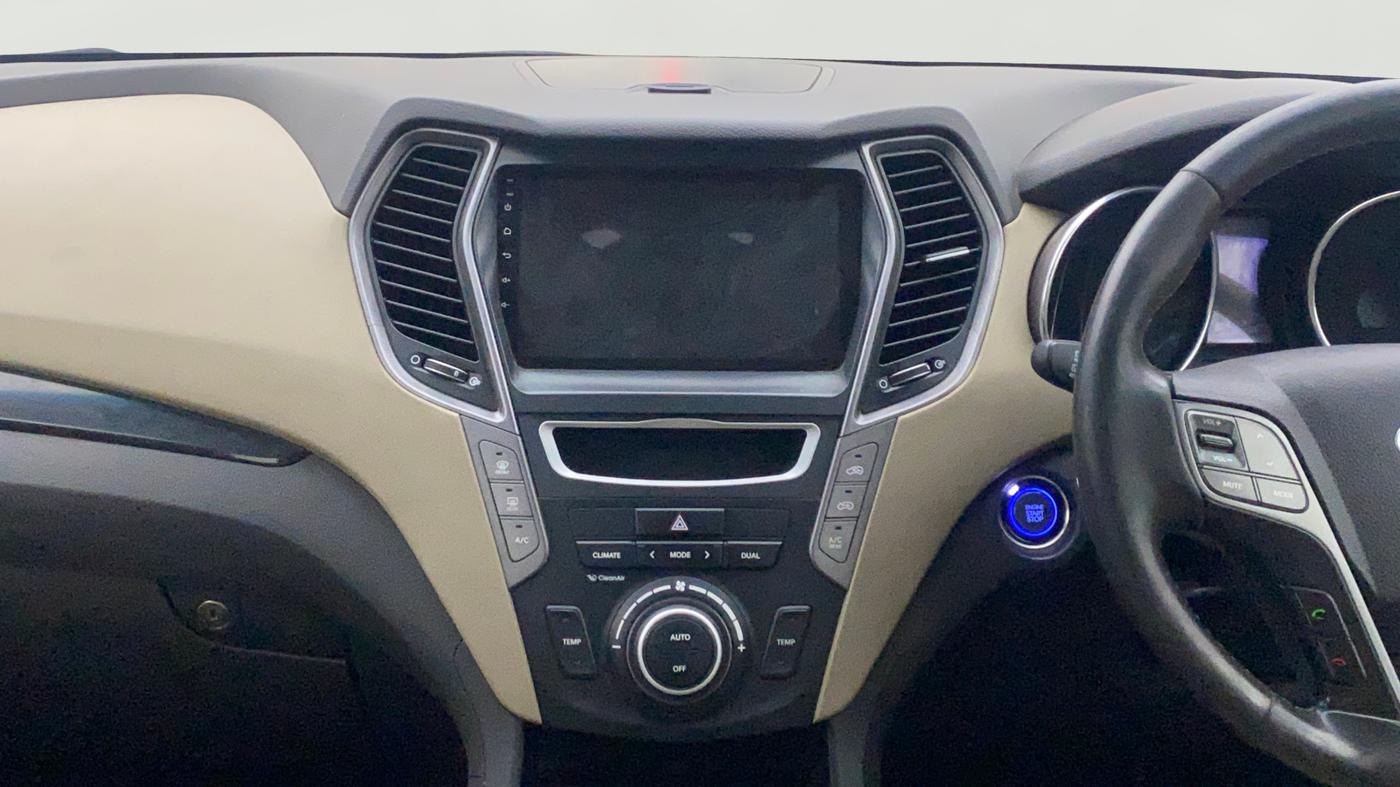 2015 Hyundai Santa Fe 4 WD AT, Diesel, Automatic, 67,536 km, Air Conditioner
