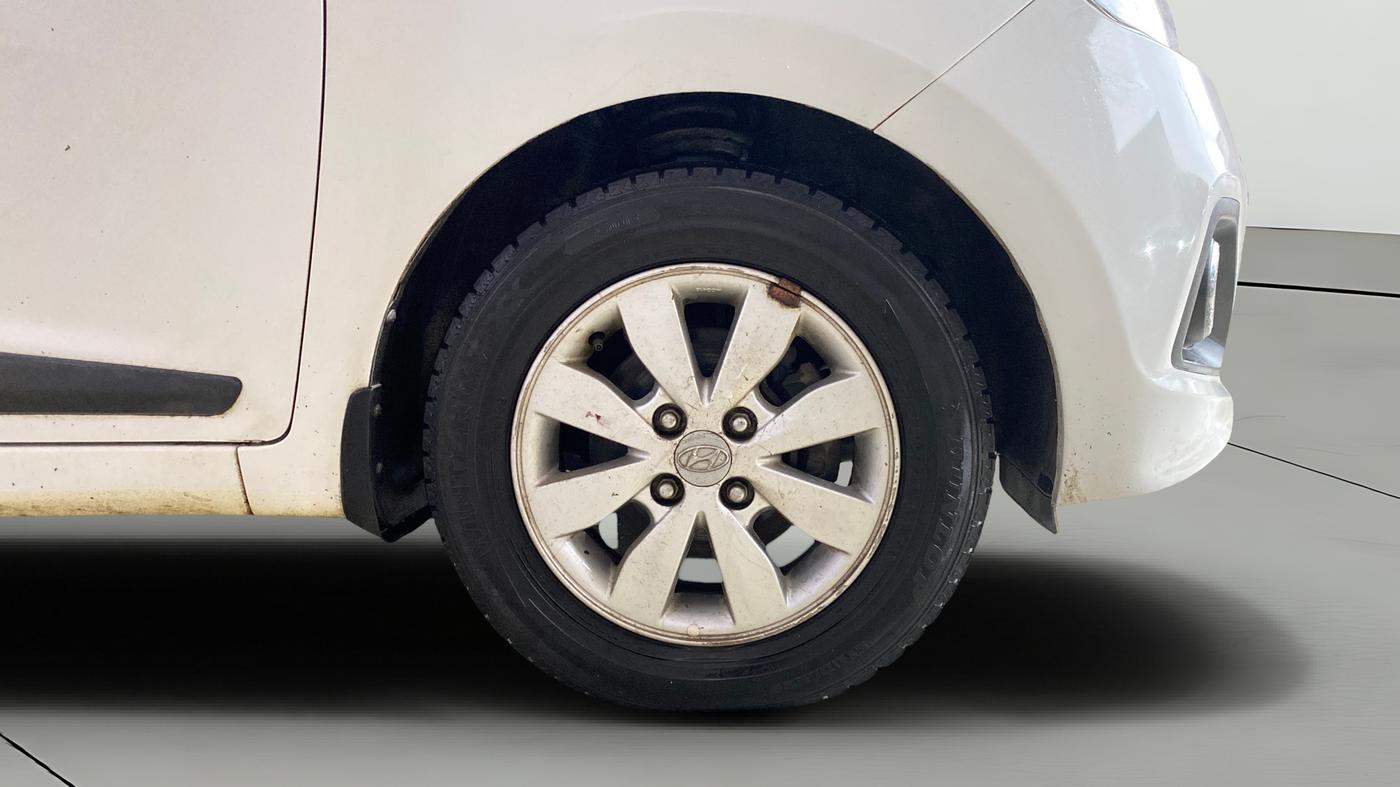 2014 Hyundai Xcent S (O) 1.2, Petrol, Manual, 31,748 km, Right Front Wheel
