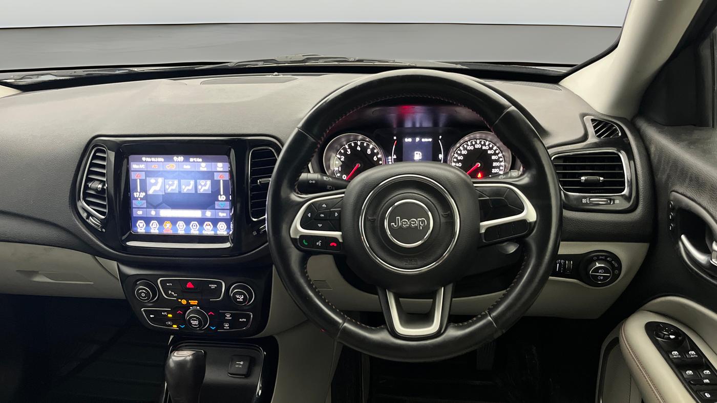 2018 Jeep Compass LIMITED PLUS PETROL AT, Petrol, Automatic, 94,720 km, Steering Wheel Close Up