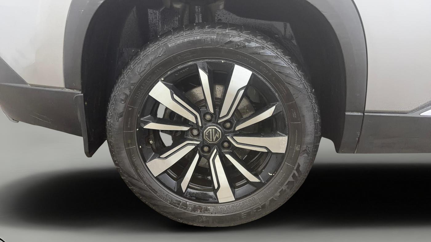 2019 MG HECTOR SHARP 1.5 DCT PETROL, Petrol, Automatic, 1,01,720 km, Right Rear Wheel