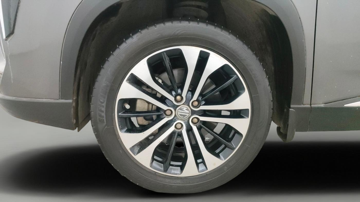 2022 MG HECTOR PLUS SHARP 1.5 PETROL TURBO CVT 6-STR, Petrol, Automatic, 56,886 km, Left Front Wheel