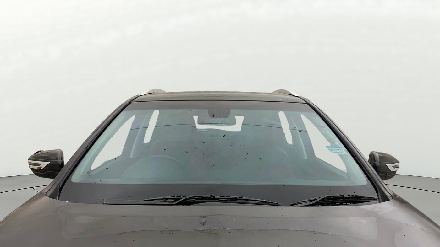 2021 MG HECTOR PLUS SHARP 2.0 DIESEL TURBO MT 6-STR, Diesel, Manual, 1,07,362 km, Front Windshield