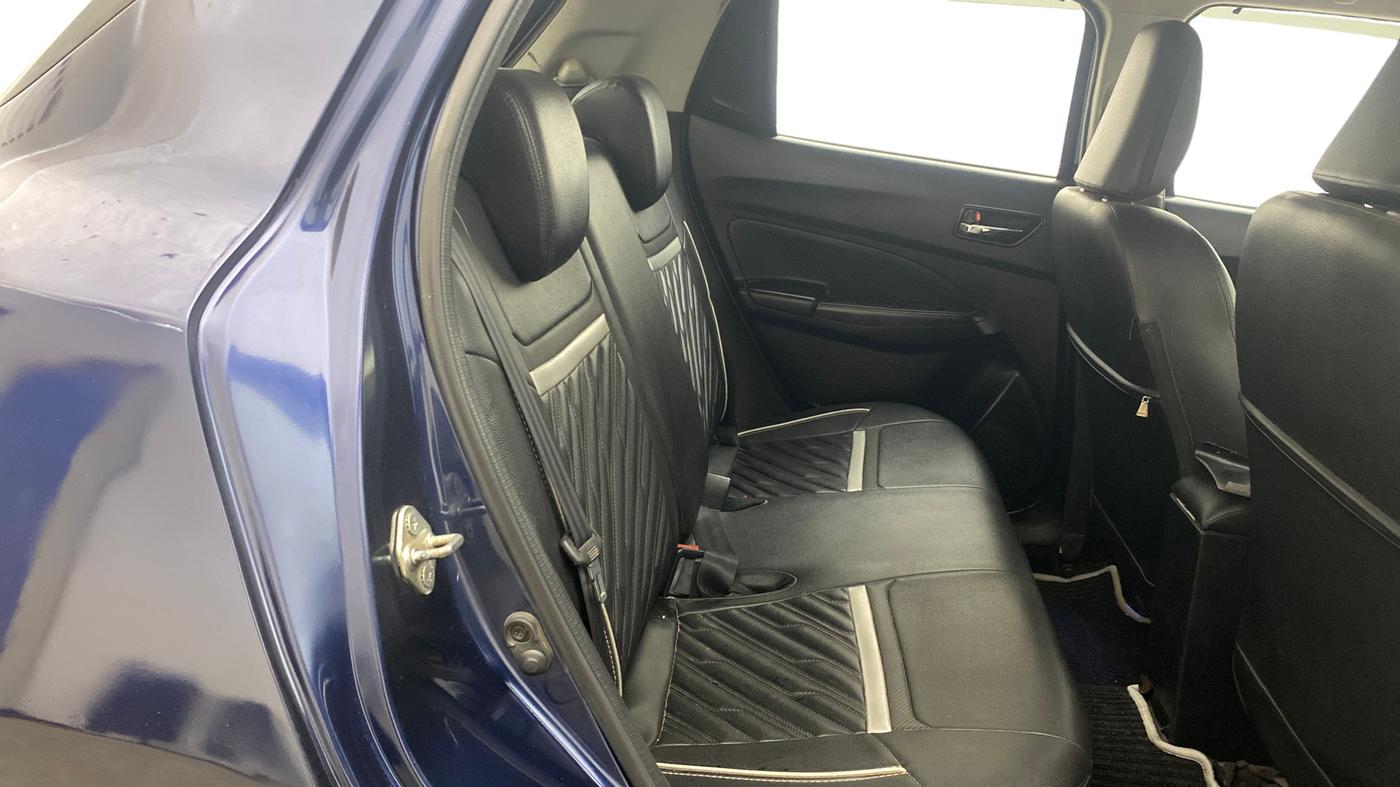 2018 Maruti Swift ZXI AMT, Petrol, Automatic, 1,18,478 km, Right Side Rear Door Cabin