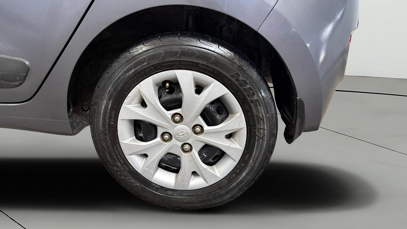 2015 Hyundai Grand i10 SPORTZ 1.2 KAPPA VTVT, Petrol, Manual, 59,259 km, Left Rear Wheel