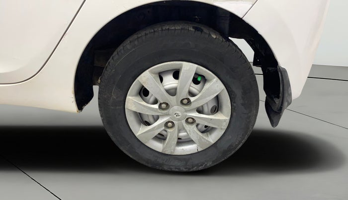 2014 Hyundai Eon D-LITE+, Petrol, Manual, 35,722 km, Left Rear Wheel