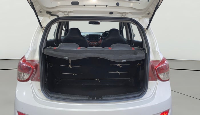 2016 Hyundai Grand i10 1.2 SPORTZ PRIME EDITION VTVT, Petrol, Manual, 89,568 km, Boot Open Zoomed View