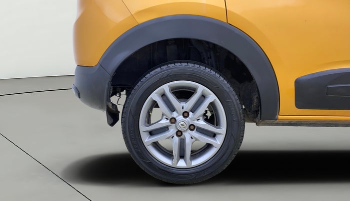 2020 Renault TRIBER RXZ, Petrol, Manual, 34,850 km, Right Rear Wheel