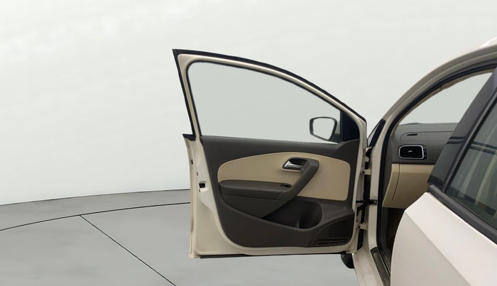 2012 Volkswagen Vento HIGHLINE 1.6 MPI, Petrol, Manual, 1,07,051 km, LHS Front Door