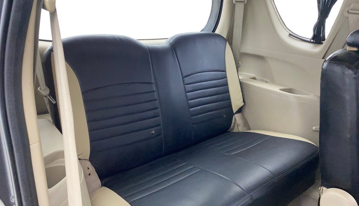 2015 Maruti Ertiga VXI CNG, CNG, Manual, 1,21,416 km, Third Seat Row ( optional )