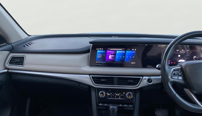 2021 Mahindra XUV700 AX 7 LUXURY D AT 7 STR, Diesel, Automatic, 77,604 km, Air Conditioner