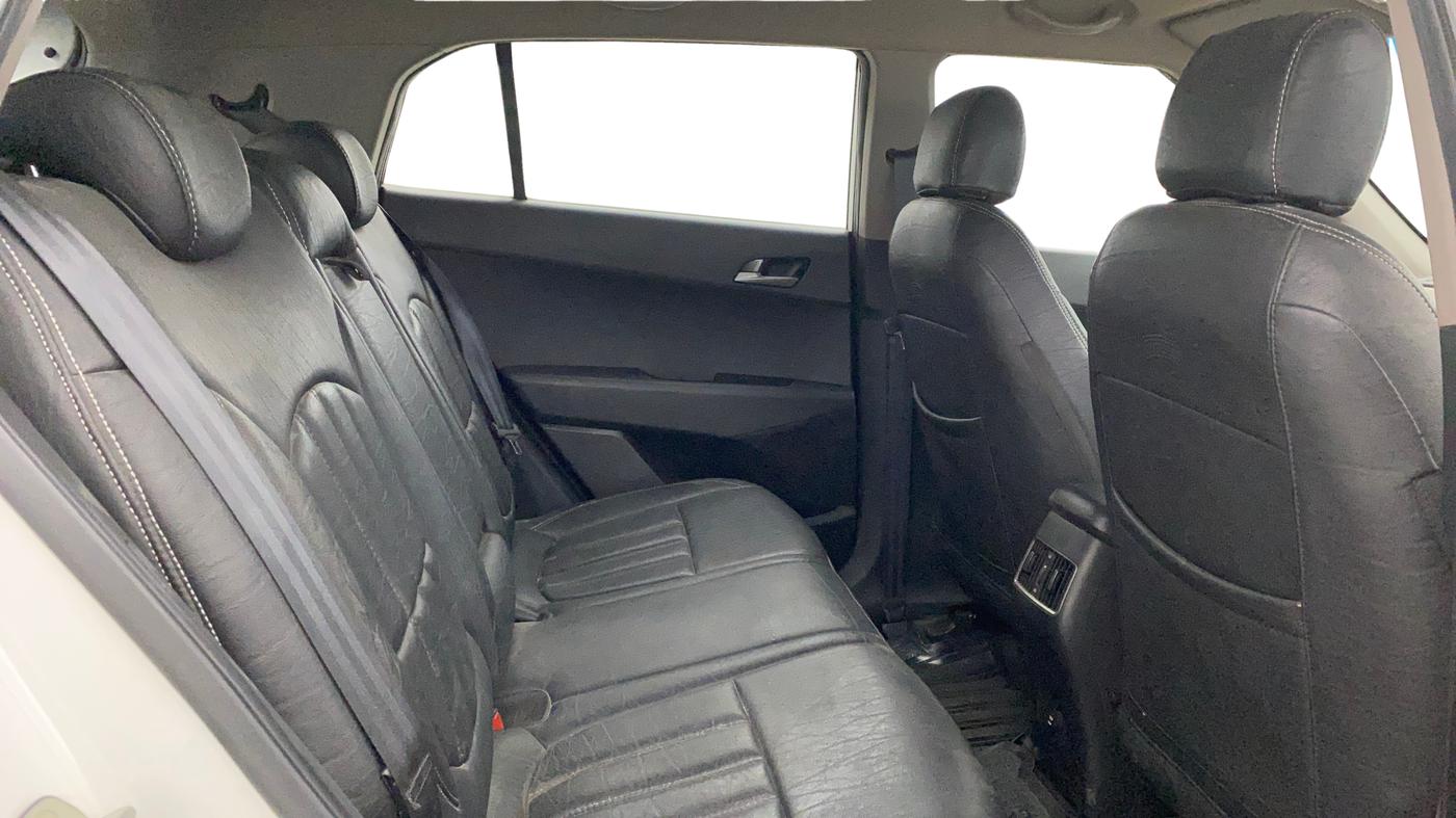 2017 Hyundai Creta SX PLUS 1.6 PETROL, Petrol, Manual, 70,805 km, Right Side Rear Door Cabin