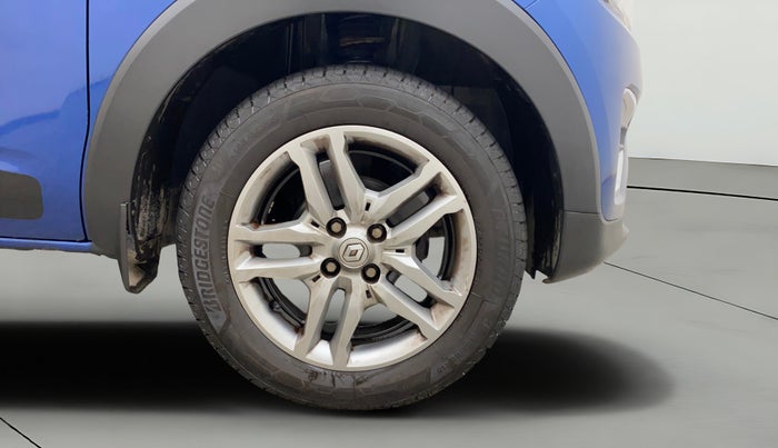 2020 Renault TRIBER RXZ AMT, Petrol, Automatic, 76,340 km, Right Front Wheel