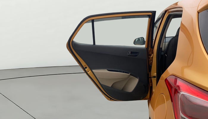 2015 Hyundai Grand i10 MAGNA 1.1 CRDI, Diesel, Manual, 75,672 km, LHS Rear Door