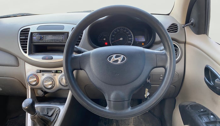 2014 Hyundai i10 MAGNA 1.1, Petrol, Manual, 53,673 km, Steering Wheel Close Up