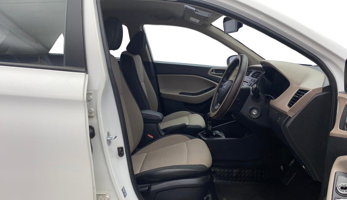 2016 Hyundai Elite i20 MAGNA 1.2, Petrol, Manual, 33,143 km, Right Side Front Door Cabin