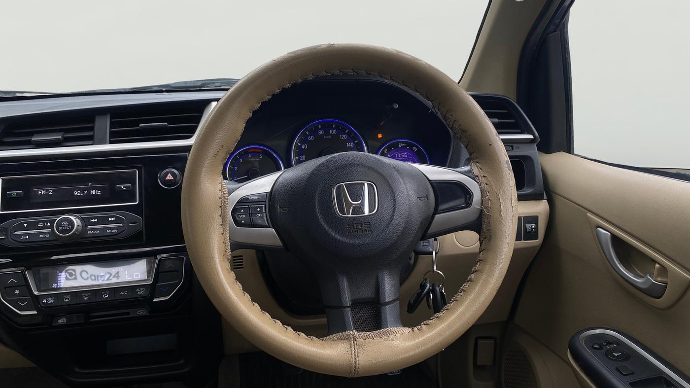 2016 Honda Amaze 1.5L I-DTEC SX, Diesel, Manual, 1,27,460 km, Steering Wheel Close Up
