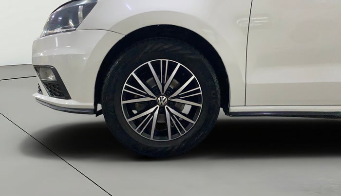 2021 Volkswagen Vento HIGHLINE 1.0L TSI, Petrol, Manual, 67,451 km, Left Front Wheel