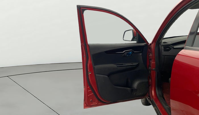 2017 Mahindra KUV 100 NXT K8 D 6 STR, Diesel, Manual, 84,353 km, LHS Front Door