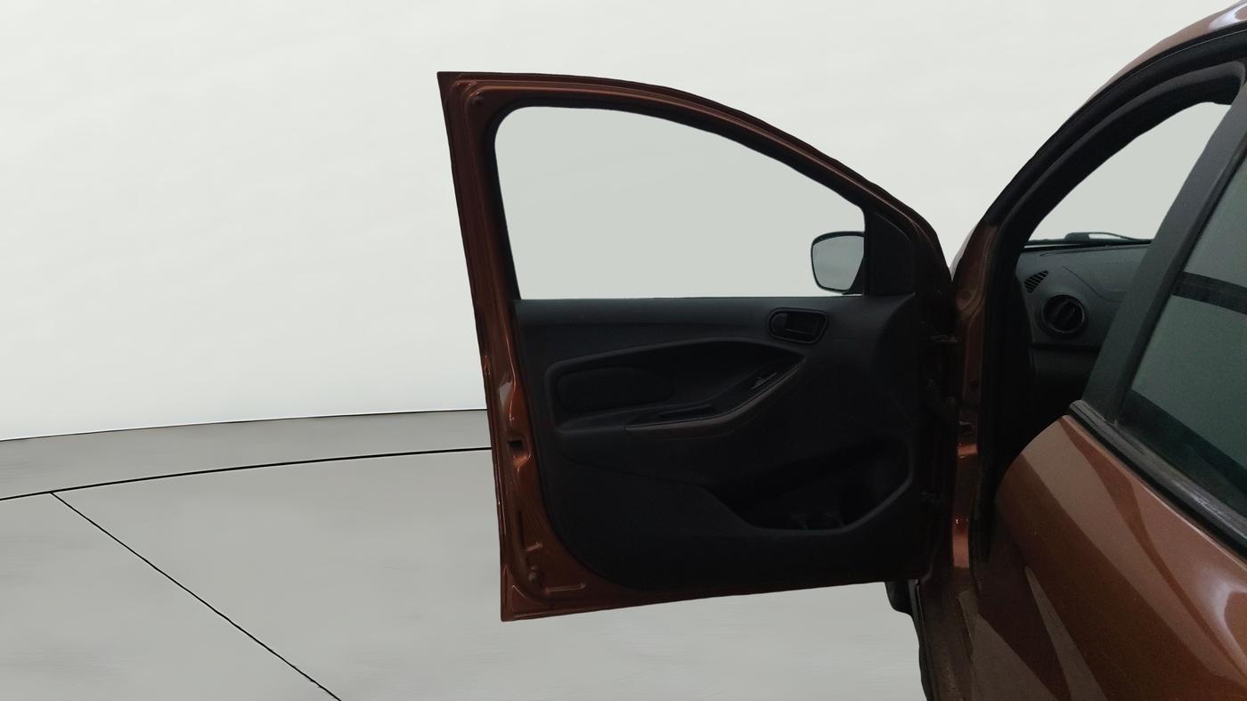 2020 Ford FREESTYLE TITANIUM PLUS 1.5 DIESEL, Diesel, Manual, 77,182 km, LHS Front Door
