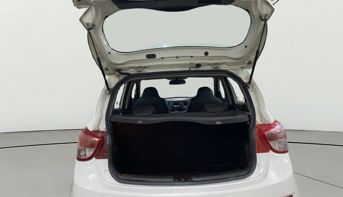 2016 Hyundai Grand i10 ASTA (O) AT 1.2 KAPPA VTVT, Petrol, Automatic, 54,107 km, Boot Open Zoomed View