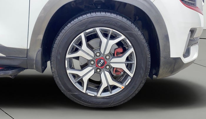2019 KIA SELTOS GTX PLUS AT 1.5 DIESEL, Diesel, Automatic, 85,683 km, Right Front Wheel
