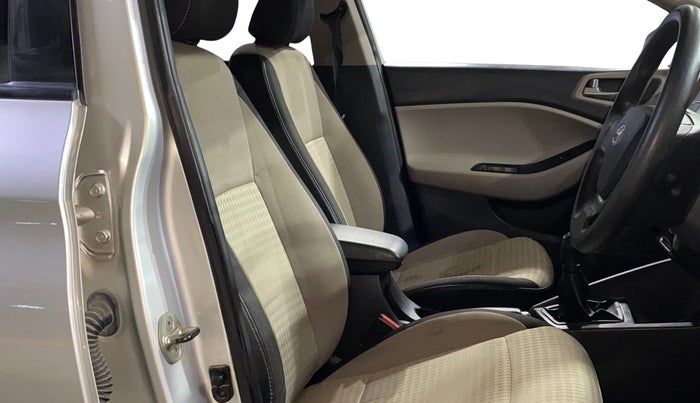 2018 Hyundai Elite i20 MAGNA EXECUTIVE 1.2, Petrol, Manual, 3,990 km, Right Side Front Door Cabin