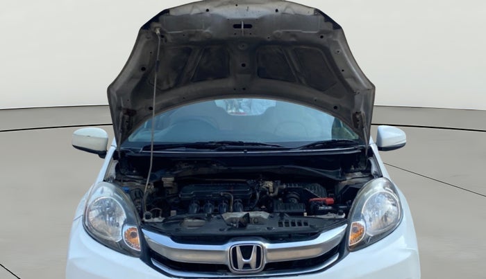 2017 Honda Brio S MT, Petrol, Manual, 1,00,138 km, Open Bonet