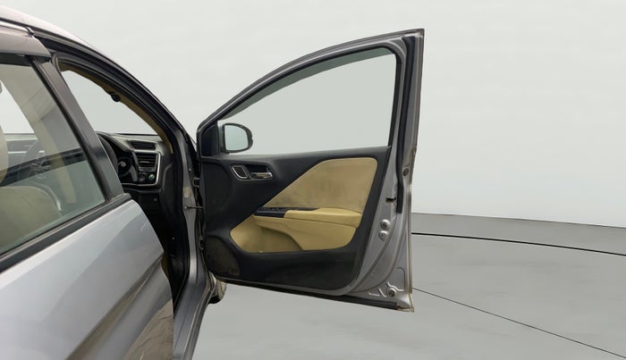 2019 Honda City 1.5L I-VTE V CVT, Petrol, Automatic, 1,19,388 km, RHS Front Door