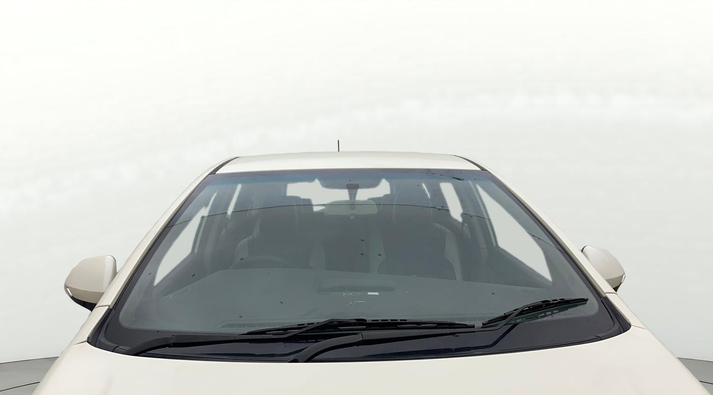 2019 Mahindra MARAZZO M4 8 STR, Diesel, Manual, 73,769 km, Front Windshield
