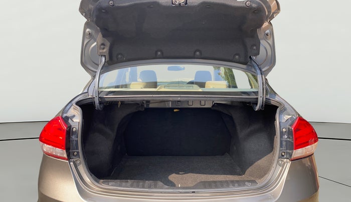 2019 Maruti Ciaz ALPHA 1.5 SHVS PETROL, Petrol, Manual, 96,651 km, Boot Open Zoomed View