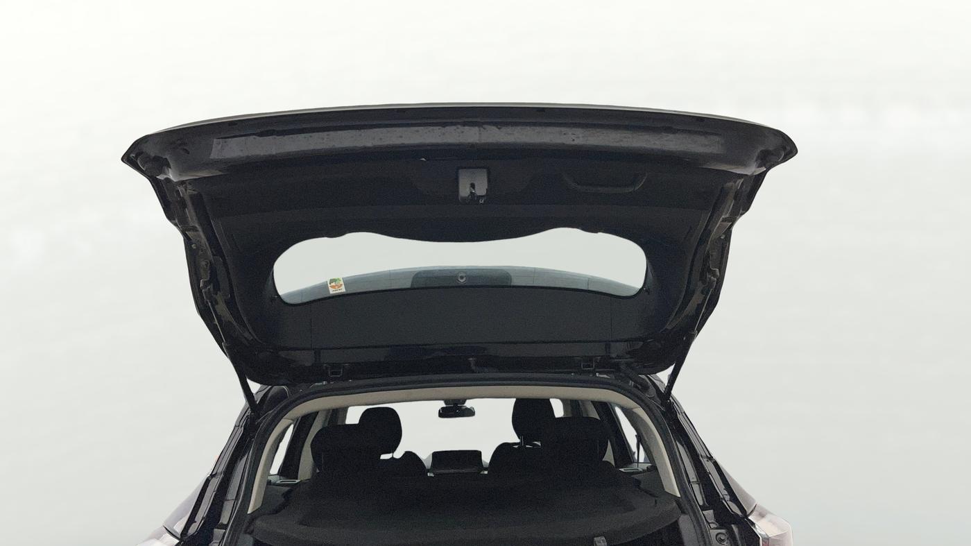 2023 Tata Harrier XT PLUS 2.0L KRYOTEC DARK EDITON, Diesel, Manual, 35,423 km, Boot Door Open
