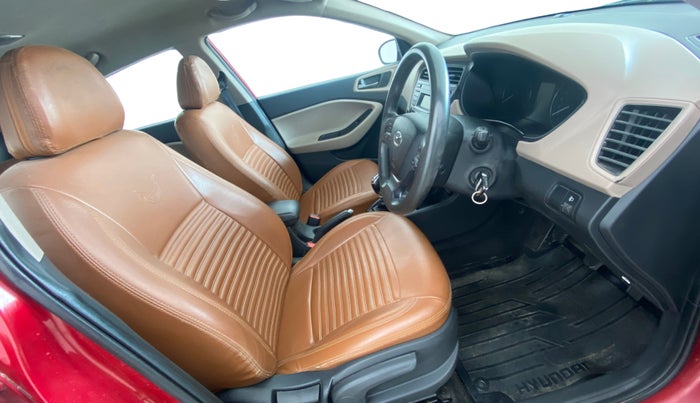 2017 Hyundai Elite i20 SPORTZ 1.4 CRDI, Diesel, Manual, 52,238 km, Right Side Front Door Cabin