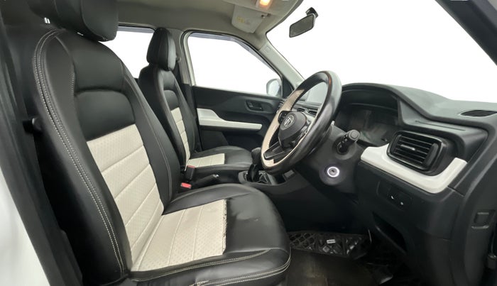 2023 Tata PUNCH PURE MT, Petrol, Manual, 74,741 km, Right Side Front Door Cabin